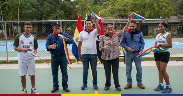 Inauguran cancha Multidisciplinaria “Héroes y Mártires de El Calvario”